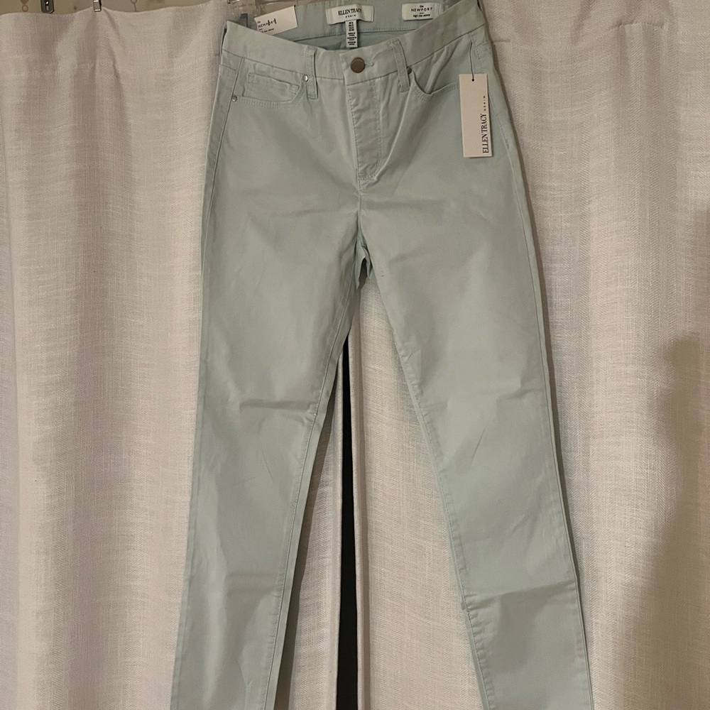 PRICE DROP: Women’s Ellen Tracy Newport High Rise Skinny, Size 2, NWT.